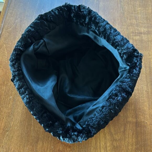 Black Textured Fur Hat - Picture 3 of 6